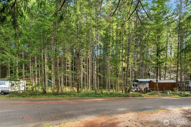 200 N Glenwood Road, Hoodsport, WA 98548