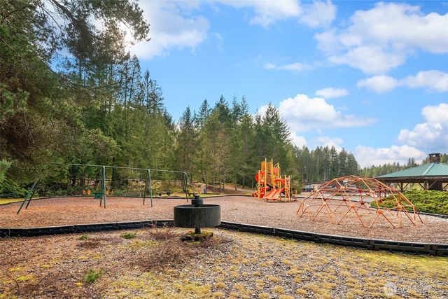 200 N Glenwood Road, Hoodsport, WA 98548