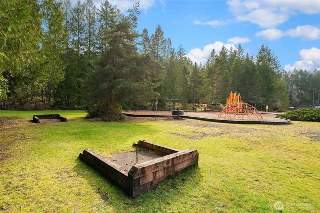 200 N Glenwood Road, Hoodsport, WA 98548