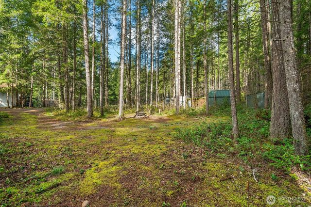 200 N Glenwood Road, Hoodsport, WA 98548