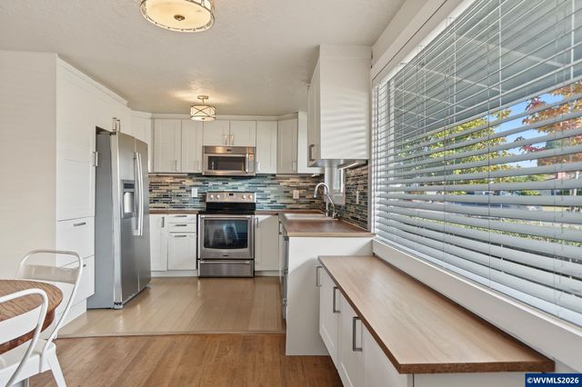 2420 NW Highland Dr, Corvallis, OR 97330