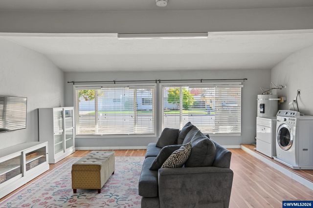 2420 NW Highland Dr, Corvallis, OR 97330