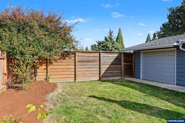 2420 NW Highland Dr, Corvallis, OR 97330