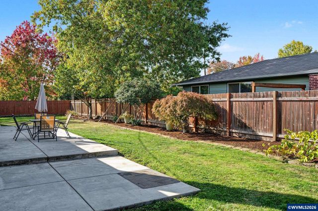 2420 NW Highland Dr, Corvallis, OR 97330