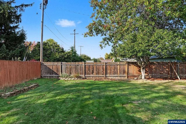 2420 NW Highland Dr, Corvallis, OR 97330