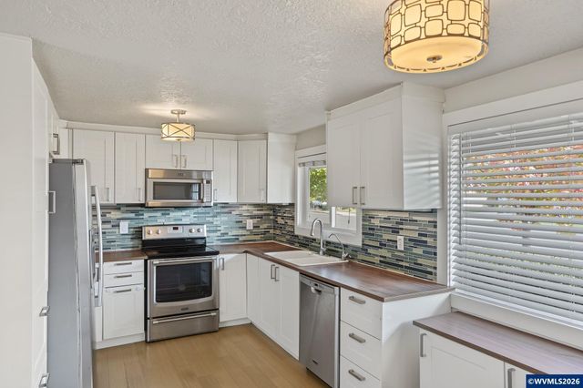 2420 NW Highland Dr, Corvallis, OR 97330