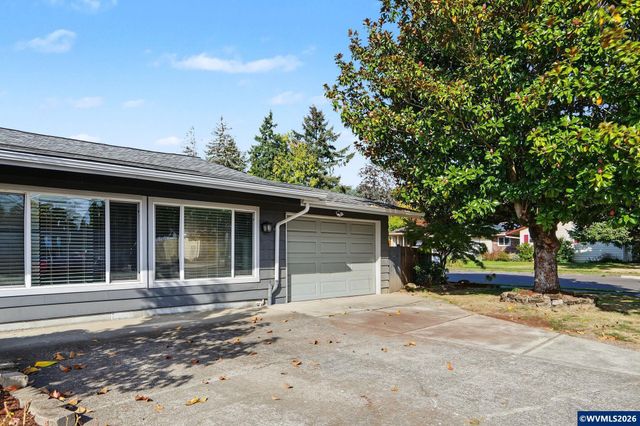 2420 NW Highland Dr, Corvallis, OR 97330
