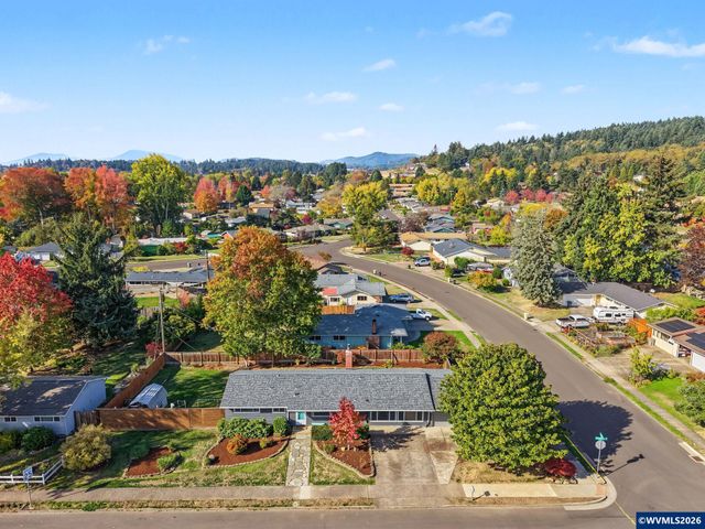 2420 NW Highland Dr, Corvallis, OR 97330