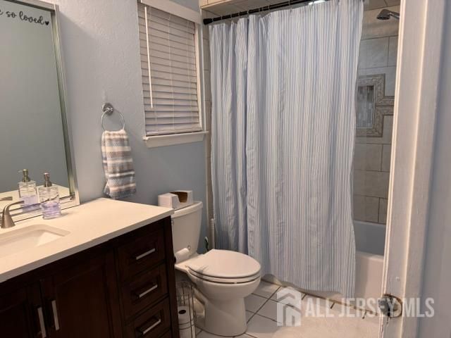 71 Park Gate Drive, Edison, NJ 08820