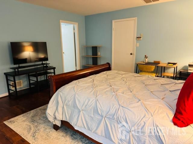 71 Park Gate Drive, Edison, NJ 08820