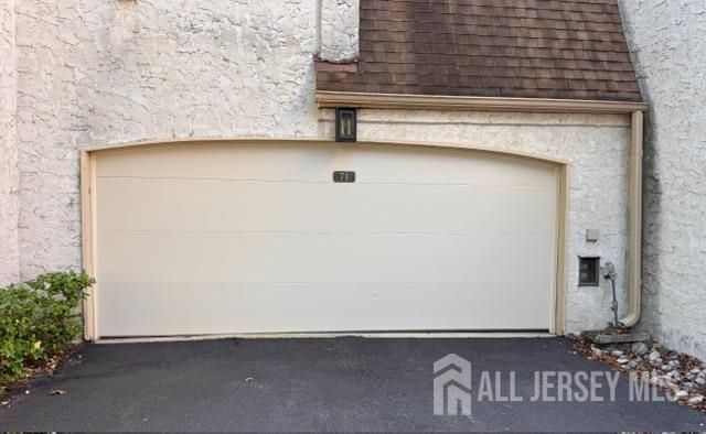 71 Park Gate Drive, Edison, NJ 08820