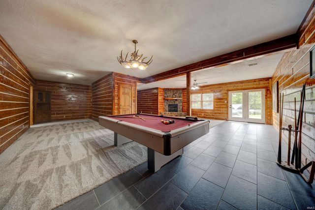 21 N Fetter Lane, Boonville, IN 47601