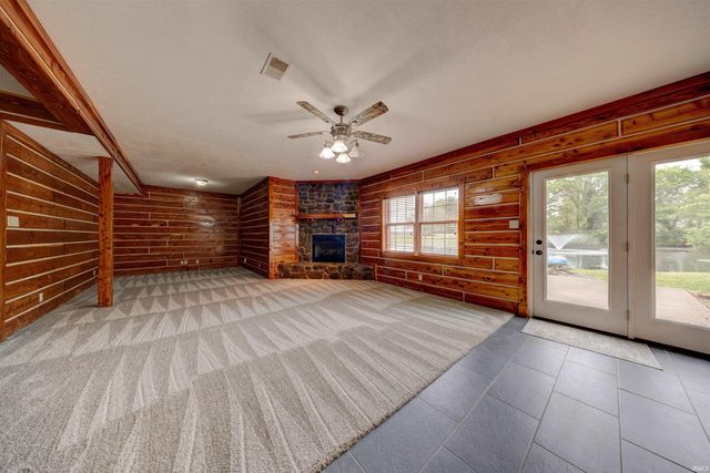 21 N Fetter Lane, Boonville, IN 47601