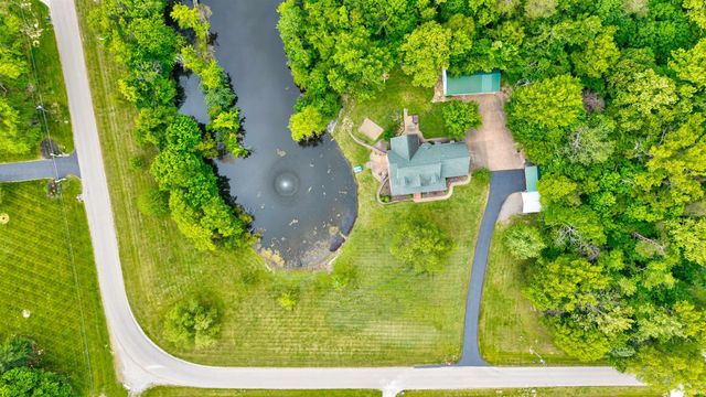 21 N Fetter Lane, Boonville, IN 47601
