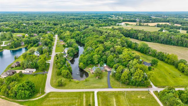 21 N Fetter Lane, Boonville, IN 47601
