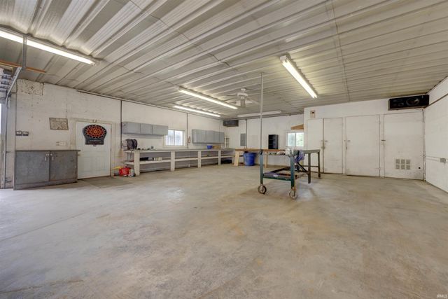 21 N Fetter Lane, Boonville, IN 47601