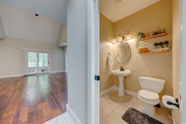 21 N Fetter Lane, Boonville, IN 47601