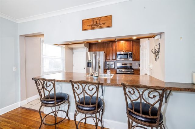 85 Hartsdale Road, Irondequoit, NY 14622