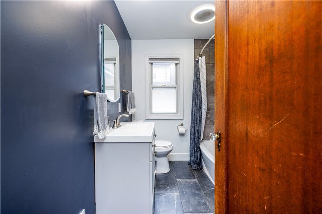 85 Hartsdale Road, Irondequoit, NY 14622