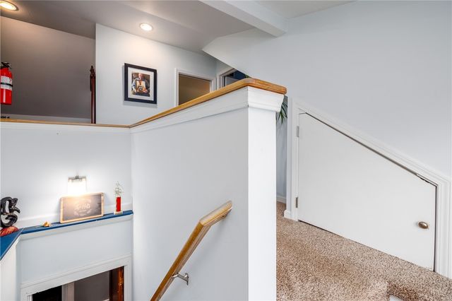 85 Hartsdale Road, Irondequoit, NY 14622