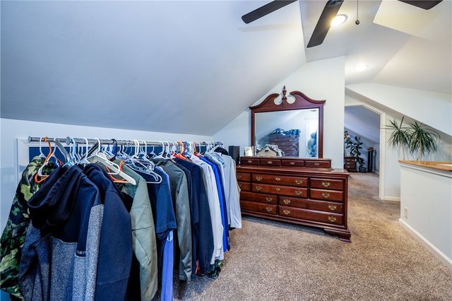 85 Hartsdale Road, Irondequoit, NY 14622