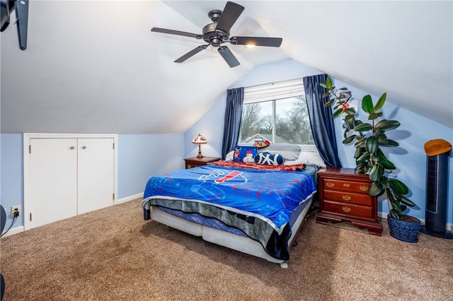 85 Hartsdale Road, Irondequoit, NY 14622