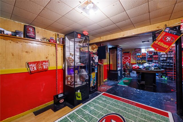 85 Hartsdale Road, Irondequoit, NY 14622