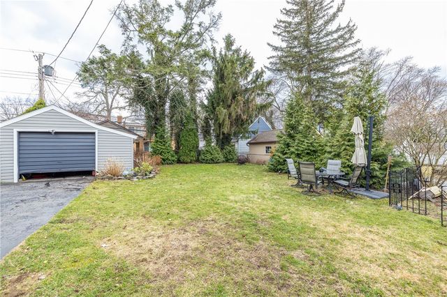 85 Hartsdale Road, Irondequoit, NY 14622