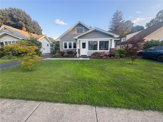 85 Hartsdale Road, Irondequoit, NY 14622