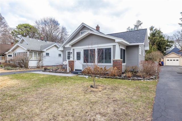 85 Hartsdale Road, Irondequoit, NY 14622