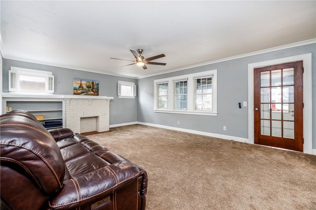 85 Hartsdale Road, Irondequoit, NY 14622