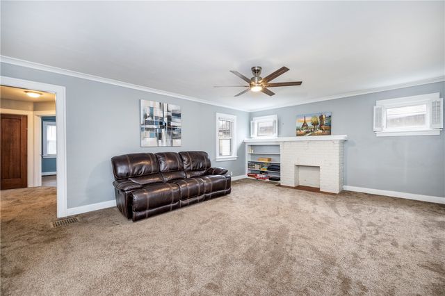 85 Hartsdale Road, Irondequoit, NY 14622