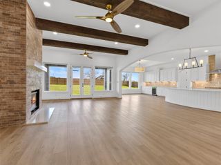 131 Hydrangea DR, Smithville, TX 78957