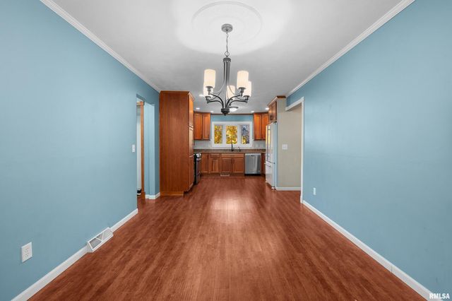 7 SANDPIPER Drive, Blue Grass, IA 52726