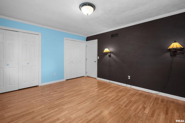 7 SANDPIPER Drive, Blue Grass, IA 52726