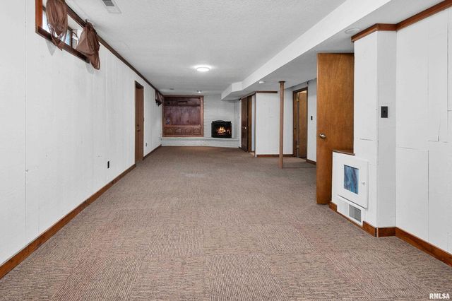 7 SANDPIPER Drive, Blue Grass, IA 52726