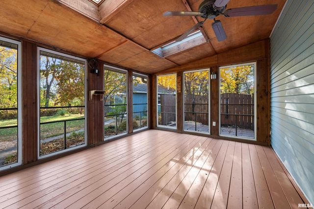 7 SANDPIPER Drive, Blue Grass, IA 52726