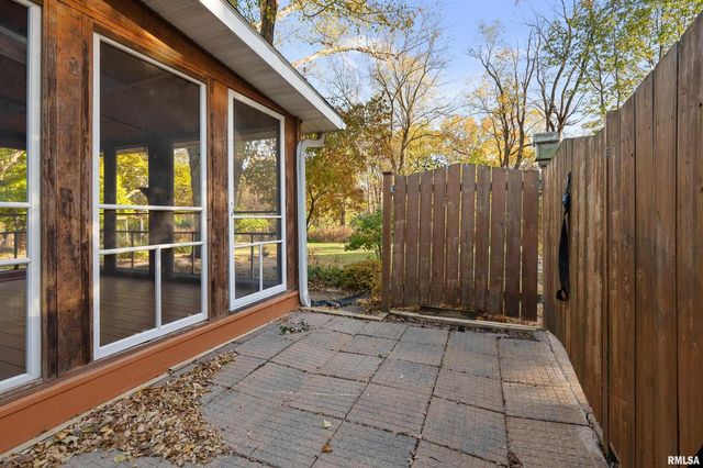 7 SANDPIPER Drive, Blue Grass, IA 52726