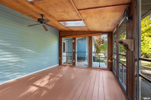 7 SANDPIPER Drive, Blue Grass, IA 52726