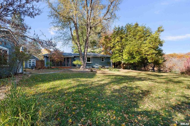 7 SANDPIPER Drive, Blue Grass, IA 52726