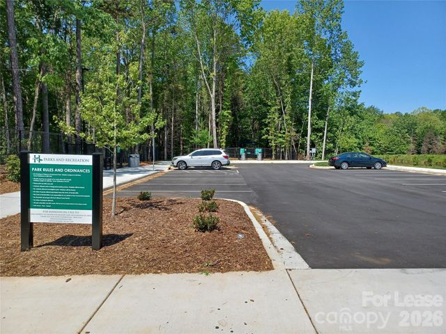 9572 Blossom Hill Drive, Huntersville, NC 28078