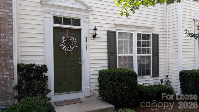 9572 Blossom Hill Drive, Huntersville, NC 28078