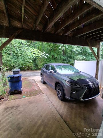 9572 Blossom Hill Drive, Huntersville, NC 28078
