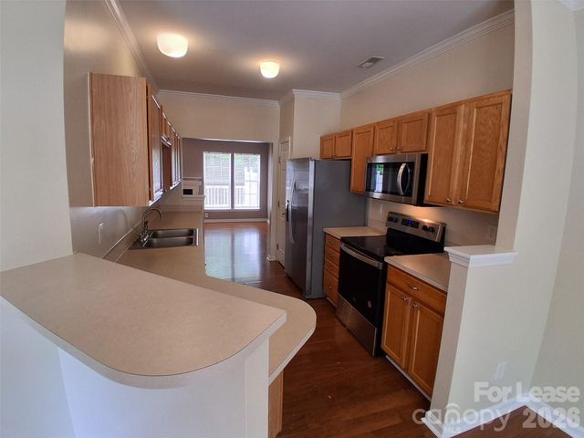 9572 Blossom Hill Drive, Huntersville, NC 28078