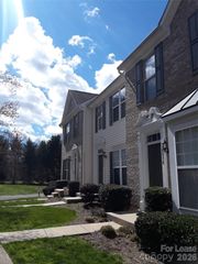 9572 Blossom Hill Drive, Huntersville, NC 28078