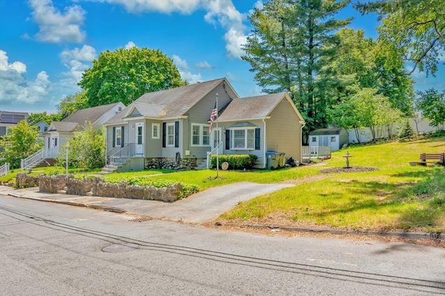 4 Capitol Street, Methuen, MA 01844