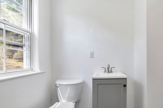 4 Capitol Street, Methuen, MA 01844