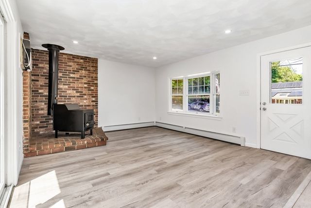 4 Capitol Street, Methuen, MA 01844