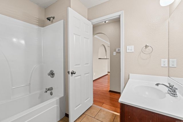 14616 Woodside Place Loop, Alexander, AR 72002