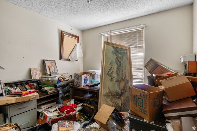 3764 S VALLEY FORGE RD, Magna, UT 84044